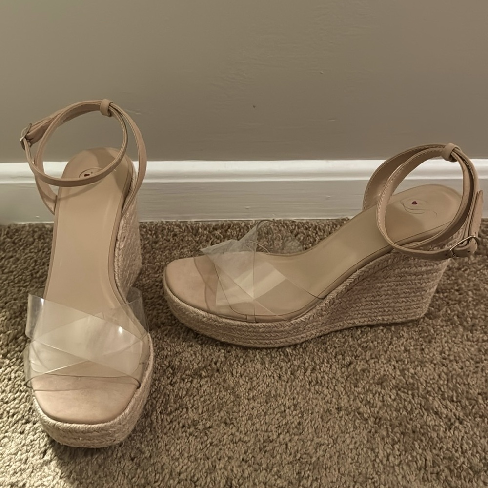 Clear Wedges